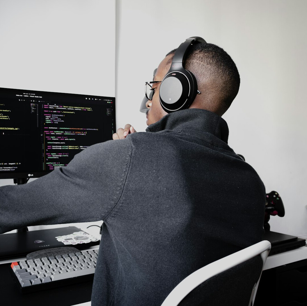 diverse group in coding class